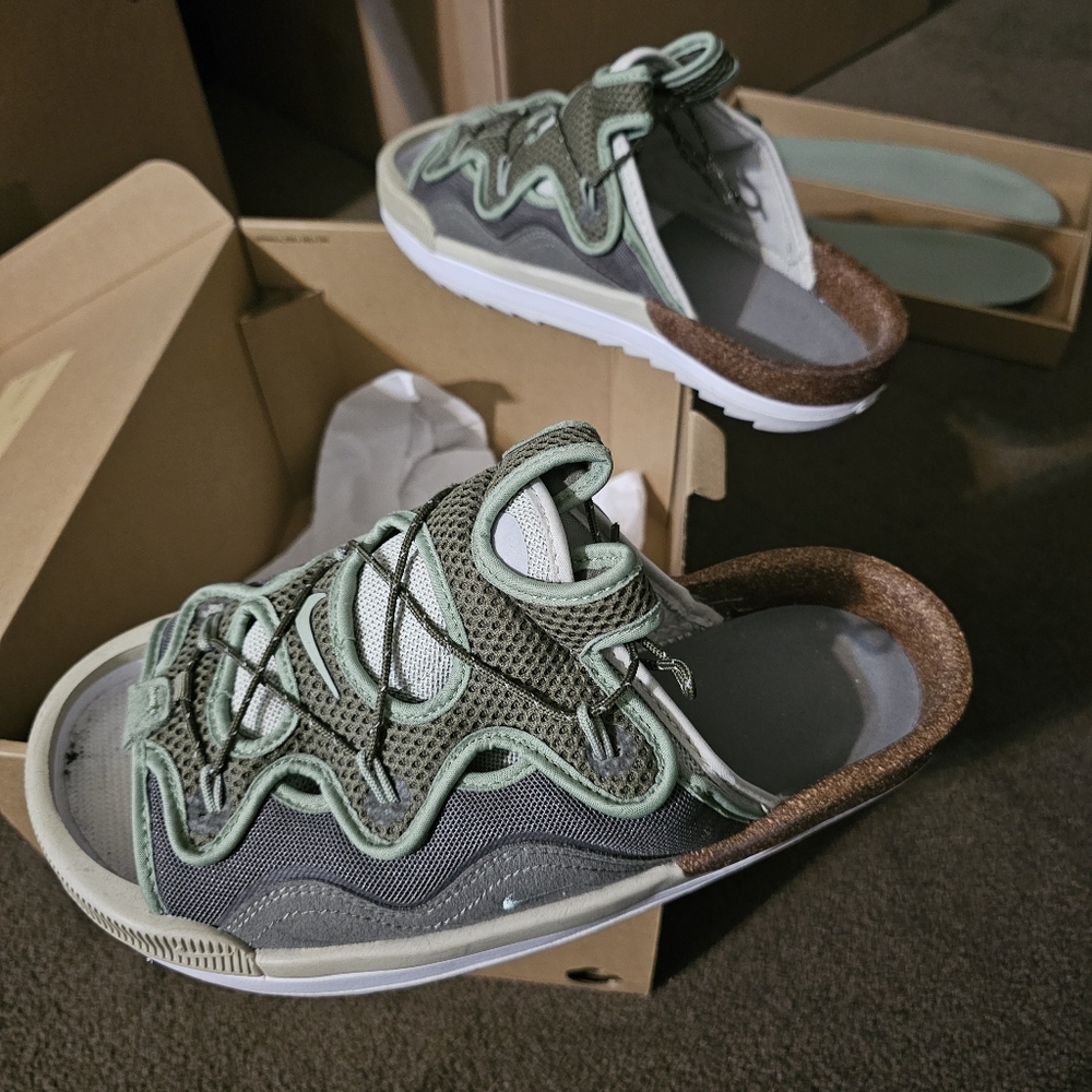 Nike OFFLINE 2.0 Mens Size 9